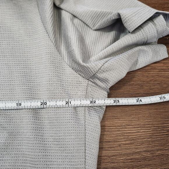 Lululemon‎ T Shirt Grey Activewear Athletic Athlesure Sport - Picture 5 of 6